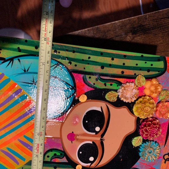 Hand-Painted Frida Kahlo Jewelry Art Box โ A Unique Find from Mexico - Picture 10 of 14